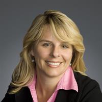portrait of Noelle Gillette Cloven, MD
