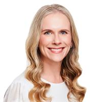 portrait of Alicia Henry Larsen, MD